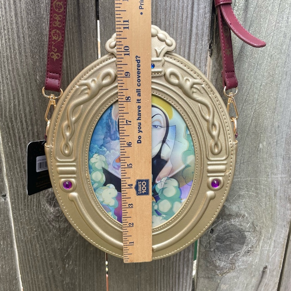 Disney Snow White Magic Mirror Crossbody Purse - 3-Way Lenticular Effect - Picture 8 of 16